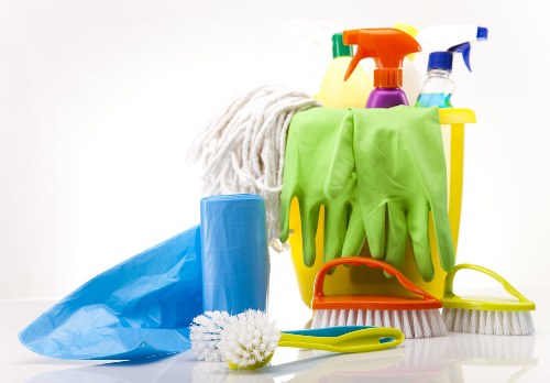 Customer booking window cleaning service with Fulham Cleaners